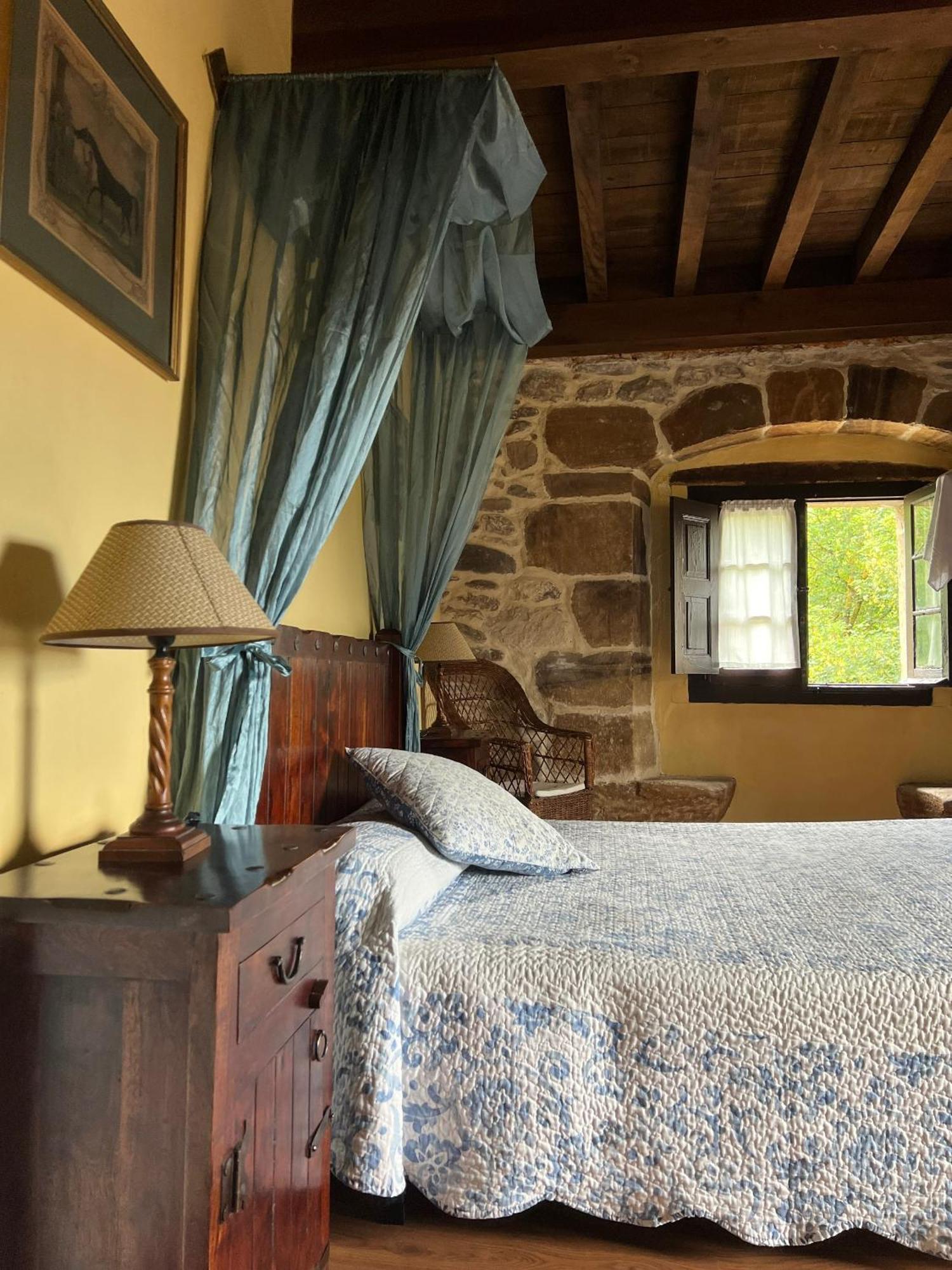 Palacio De Los Alvarado En Las Merindades El Ribero Eksteriør bilde