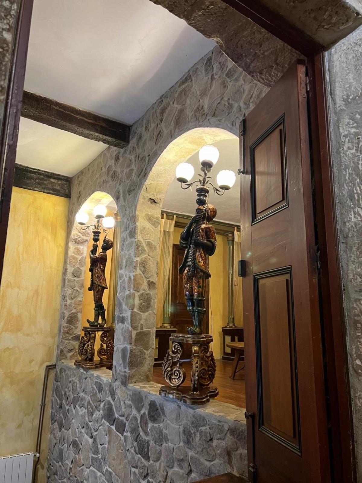 Palacio De Los Alvarado En Las Merindades El Ribero Eksteriør bilde