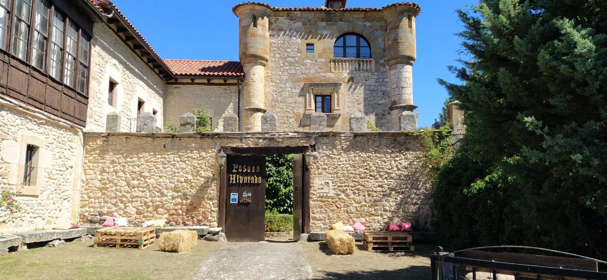 Palacio De Los Alvarado En Las Merindades El Ribero Eksteriør bilde