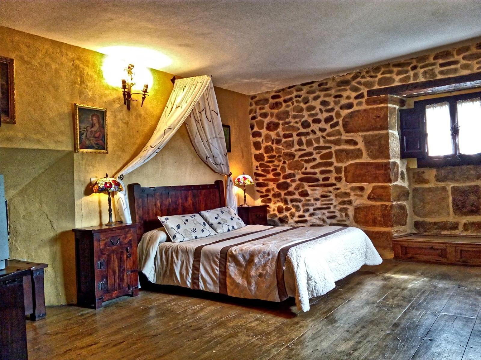 Palacio De Los Alvarado En Las Merindades El Ribero Eksteriør bilde
