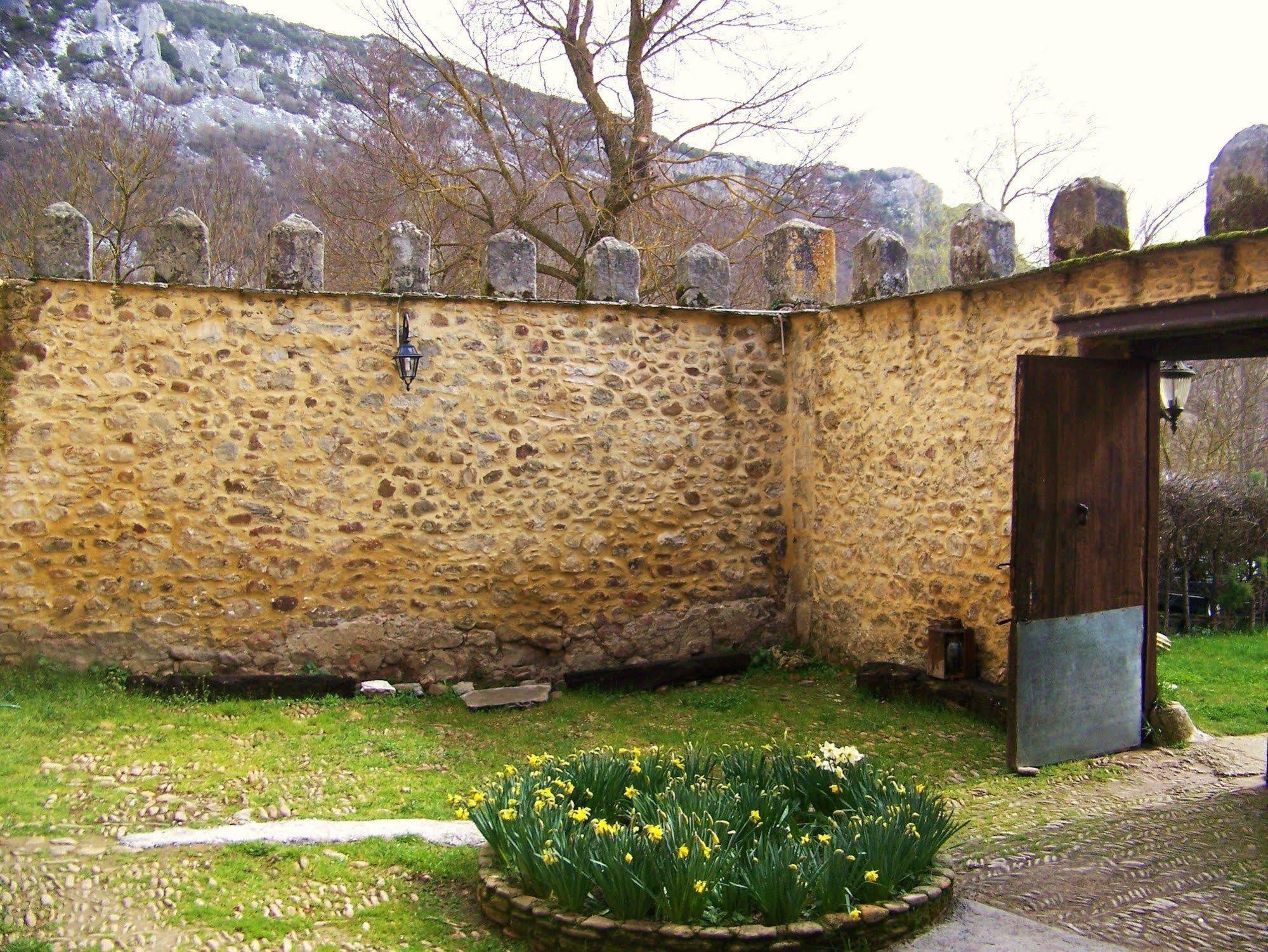 Palacio De Los Alvarado En Las Merindades El Ribero Eksteriør bilde